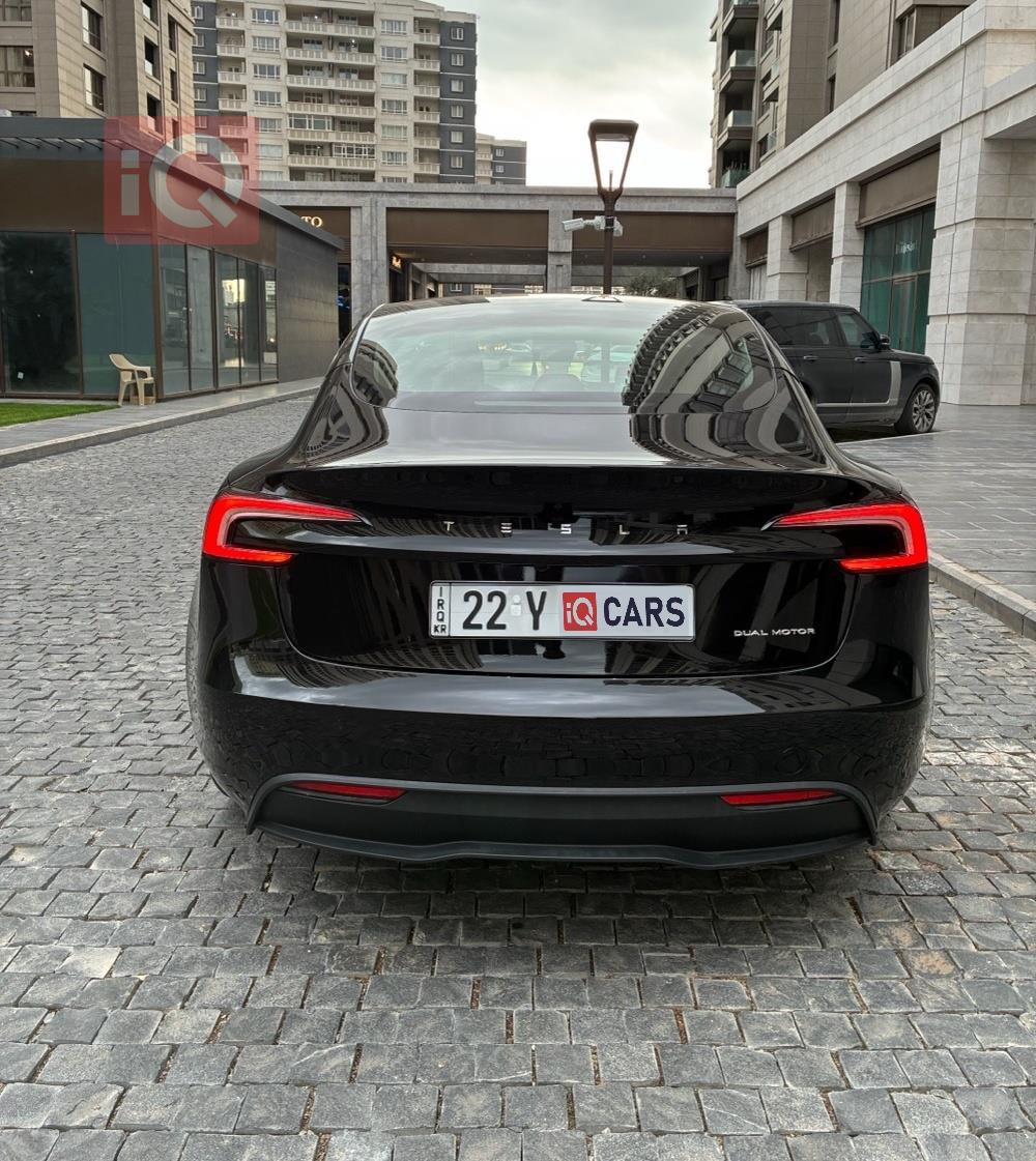 تسلا موديل 3